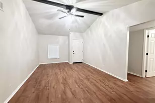 941 S Walker St, Angleton, TX 77515 - Photo 3