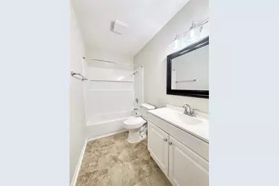 941 S Walker Street, Angleton, TX 77515 - Photo 15