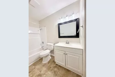 941 S Walker Street, Angleton, TX 77515 - Photo 17