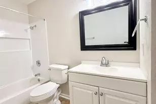 941 S Walker St, Angleton, TX 77515 - Photo 17