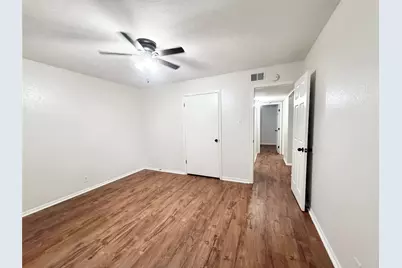 941 S Walker Street, Angleton, TX 77515 - Photo 13