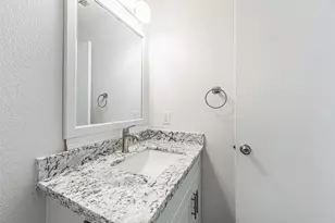 2723 Piney Lake Ct, Houston, TX 77038 - Photo 15
