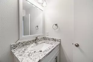 2723 Piney Lake Ct, Houston, TX 77038 - Photo 13
