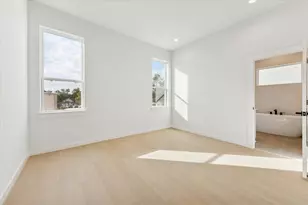 817 Thornton Rd, Houston, TX 77018 - Photo 21