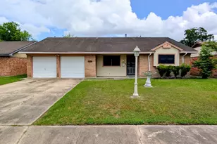 10227 Gulf Meadows Dr, Houston, TX 77075 - Photo 1