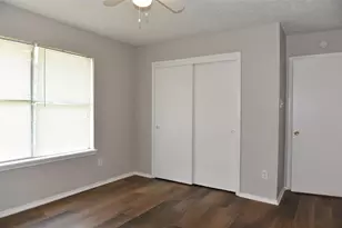 12303 Glenmeadow Dr, Stafford, TX 77477 - Photo 15