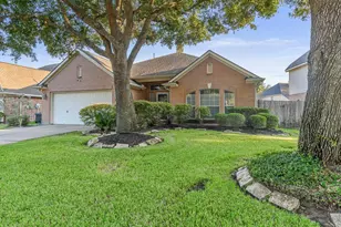 23719 Allingham Ln, Katy, TX 77494 - Photo 3