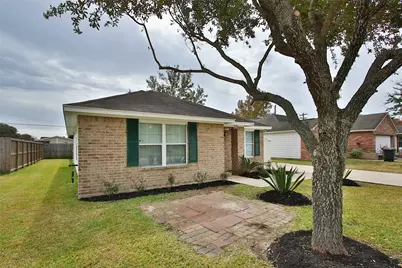 1210 Robert Street, Baytown, TX 77521 - Photo 9