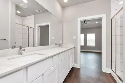 10610 Crescent Peak Court, Rosharon, TX 77583 - Photo 9