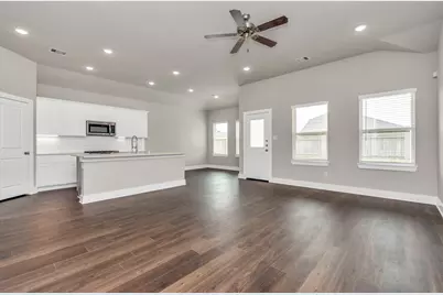 10610 Crescent Peak Court, Rosharon, TX 77583 - Photo 3