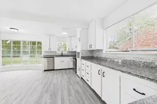 5814 Fontenelle Dr, Houston, TX 77035 - Photo 5