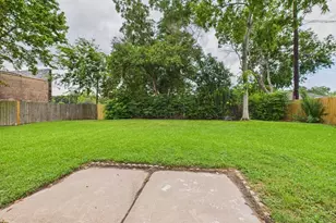5814 Fontenelle Dr, Houston, TX 77035 - Photo 21