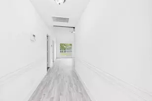 5814 Fontenelle Dr, Houston, TX 77035 - Photo 9