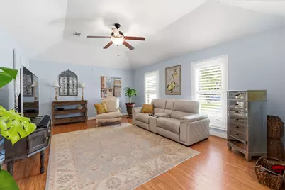 222 Laura Lane, Conroe, TX 77385 - Photo 5