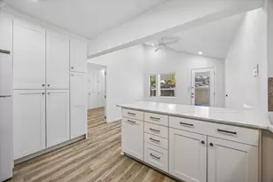 6813 Appleton St, Houston, TX 77022 - Photo 13