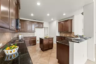 3814 Hunters Gate Ct, Sugar Land, TX 77479 - Photo 11
