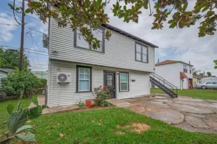 2516 Craigmont St, Houston, TX 77023 - Photo 15