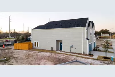 9113 Highland Northern Way, Houston, TX 77088 - Photo 33