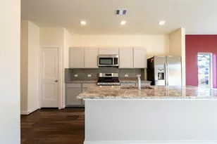 9113 Highland Northern Wy, Houston, TX 77088 - Photo 9