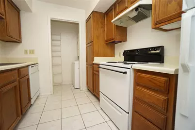 6602 Harbor Town Drive #808, Houston, TX 77036 - Photo 7