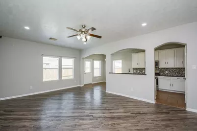 6527 Capridge Drive, Houston, TX 77048 - Photo 5