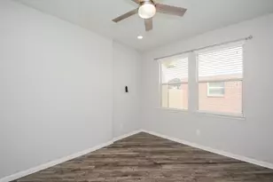 6527 Capridge Dr, Houston, TX 77048 - Photo 13