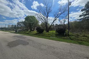 287 County Rd 688, Dayton, TX 77535 - Photo 1