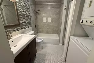 10075 Westpark Dr, Houston, TX 77042 - Photo 17