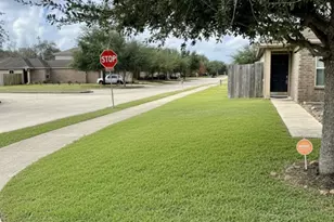 11230 Hall Ranch Ct, Houston, TX 77075 - Photo 19