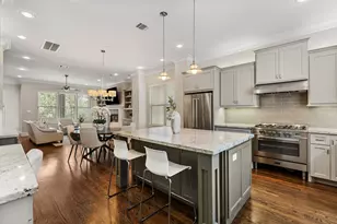 1104 W 22nd St, Houston, TX 77008 - Photo 3
