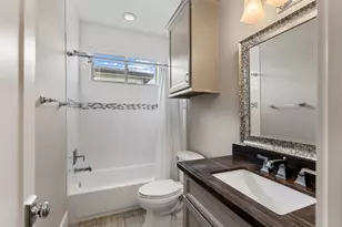 1104 W 22nd St, Houston, TX 77008 - Photo 33