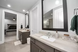 9614 Riddlewood Ln, Houston, TX 77025 - Photo 31