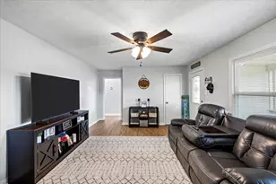 516 23rd Ave N, Texas City, TX 77590 - Photo 5