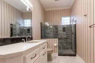 11285 Riverview Way, Houston, TX 77042 - Photo 11