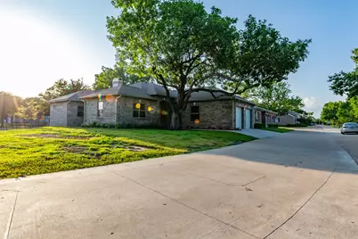 11285 Riverview Way, Houston, TX 77042 - Photo 1