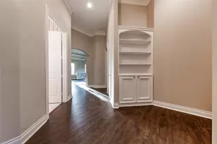 11285 Riverview Way, Houston, TX 77042 - Photo 7