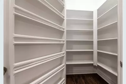 11285 Riverview Way, Houston, TX 77042 - Photo 17