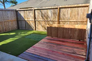 11285 Riverview Way, Houston, TX 77042 - Photo 43