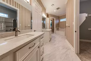 11285 Riverview Way, Houston, TX 77042 - Photo 29