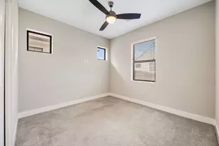 114 E 33rd St, Houston, TX 77018 - Photo 19