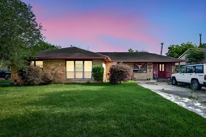 5927 Clarewood Drive, Houston, TX 77081 - Photo 1
