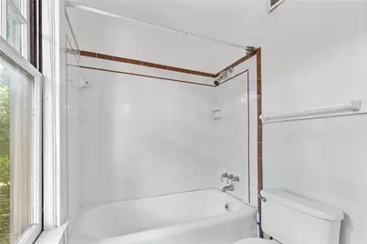 806 Winbern Street #3, Houston, TX 77002 - Photo 11