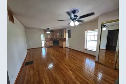 8435 Peters Road, Manvel, TX 77578 - Photo 9