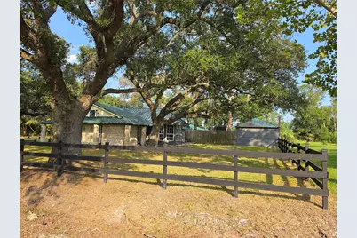 8435 Peters Road, Manvel, TX 77578 - Photo 19