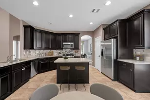 6707 Hunters Creek Ln, Baytown, TX 77521 - Photo 11