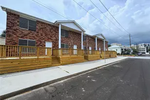 711 7th St, Galveston, TX 77550 - Photo 1