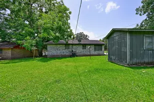 316 Johnson St, Brenham, TX 77833 - Photo 15