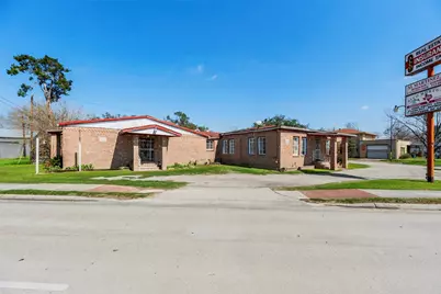 4110 N Main Street, Houston, TX 77009 - Photo 13