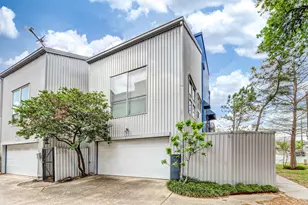 2714 Chenevert St, Houston, TX 77004 - Photo 3