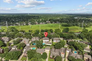 11807 Mighty Redwood Dr, Houston, TX 77059 - Photo 43